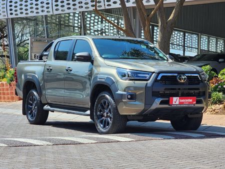 2024-Toyota-Hilux-28-GD-6-Raised-Body-Legend-4x4-Auto-Double-Cab_1