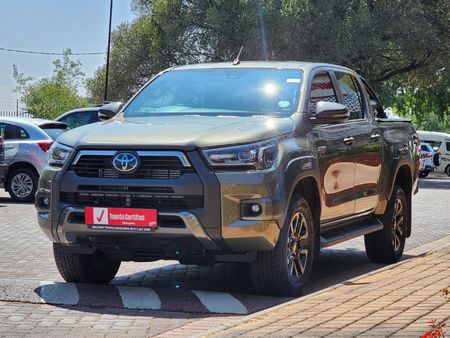 2024-Toyota-Hilux-28-GD-6-Raised-Body-Legend-4x4-Auto-Double-Cab_7