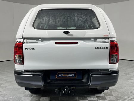 2022-Toyota-Hilux-24-GD-6-Raised-Body-SR-Double-Cab_11