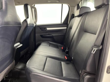 2022-Toyota-Hilux-24-GD-6-Raised-Body-SR-Double-Cab_3