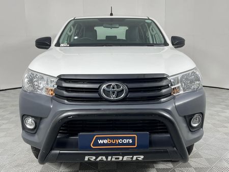 2022-Toyota-Hilux-24-GD-6-Raised-Body-SR-Double-Cab_8