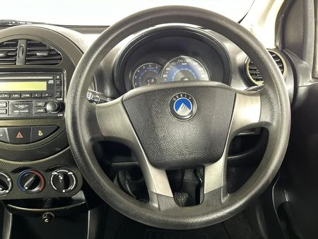 2013-Geely-LC-13-GS-5-dr_11