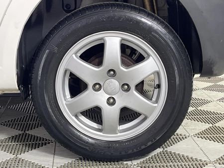 2013-Geely-LC-13-GS-5-dr_6