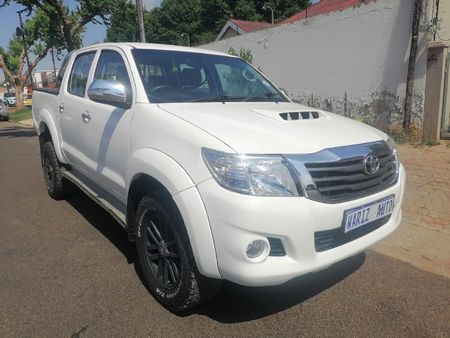 2013-Toyota-Hilux-30-D-4D-Heritage-4x4-Auto-Double-Cab_0