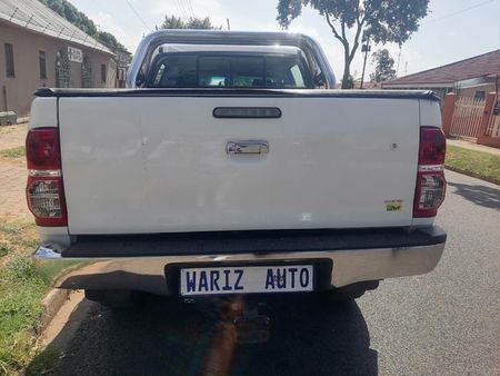 2013-Toyota-Hilux-30-D-4D-Heritage-4x4-Auto-Double-Cab_11