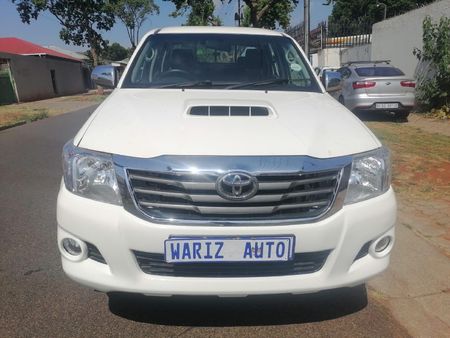 2013-Toyota-Hilux-30-D-4D-Heritage-4x4-Auto-Double-Cab_3