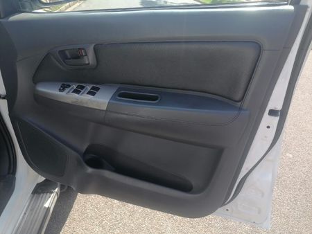 2013-Toyota-Hilux-30-D-4D-Heritage-4x4-Auto-Double-Cab_6