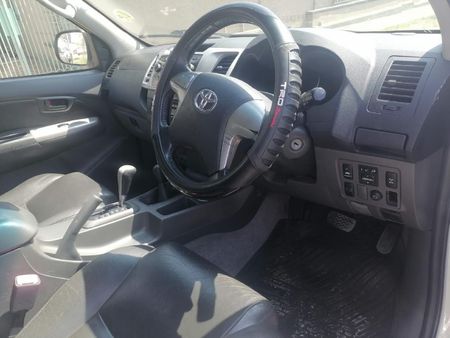 2013-Toyota-Hilux-30-D-4D-Heritage-4x4-Auto-Double-Cab_7