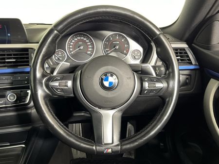 2015-BMW-4-Series-420d-Coupe-M-Sport-Auto_9