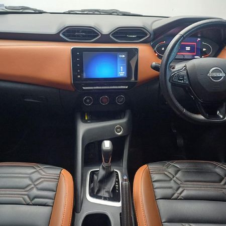 2025-Nissan-Magnite-10T-Acenta-Plus-Auto_14