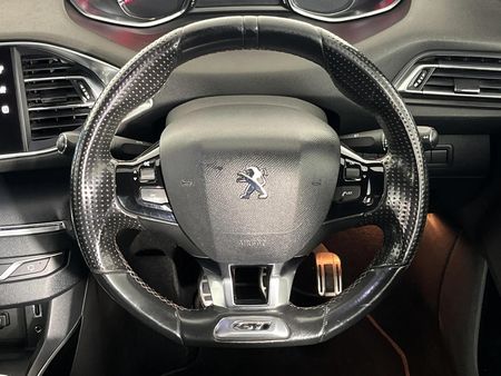2016-Peugeot-308-16e-THP-GT-5-dr_11