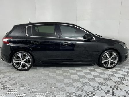 2016-Peugeot-308-16e-THP-GT-5-dr_14