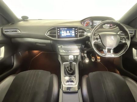 2016-Peugeot-308-16e-THP-GT-5-dr_1
