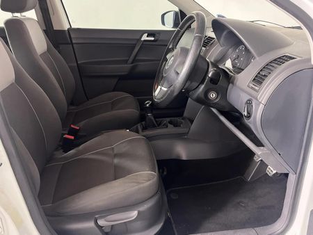 2017-Volkswagen-Polo-Vivo-GP-16-Maxx-5-dr_9
