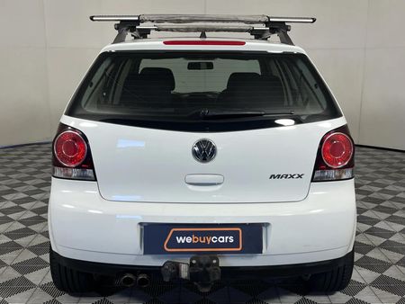 2017-Volkswagen-Polo-Vivo-GP-16-Maxx-5-dr_15