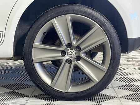 2017-Volkswagen-Polo-Vivo-GP-16-Maxx-5-dr_6