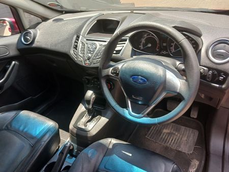 2015-Ford-Fiesta-10-EcoBoost-Titanium-Auto-5-dr_9