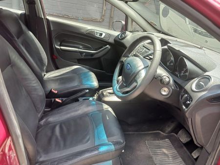 2015-Ford-Fiesta-10-EcoBoost-Titanium-Auto-5-dr_7