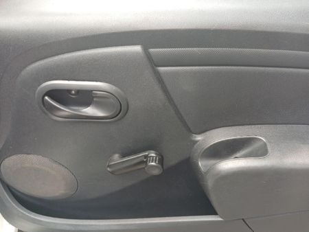 2018-Nissan-NP200-15-dCi-Safety-Pack_9
