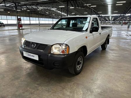 2017-Nissan-NP300-20i-LWB-Single-Cab_2