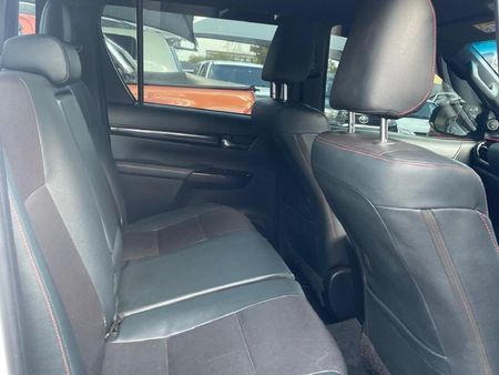 2020-Toyota-Hilux-28-GD-6-GR-S-4x4-Auto-Double-Cab_11