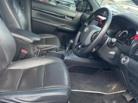 2020-Toyota-Hilux-28-GD-6-GR-S-4x4-Auto-Double-Cab_12