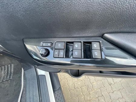 2020-Toyota-Hilux-28-GD-6-GR-S-4x4-Auto-Double-Cab_16