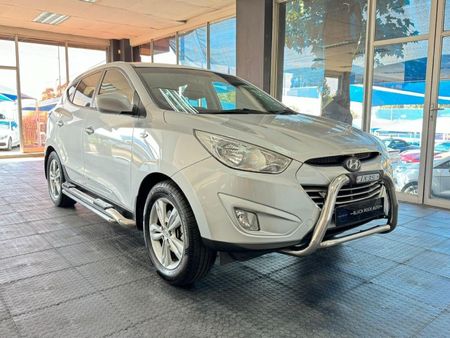 2012-Hyundai-ix35-20-GLS-Executive_0