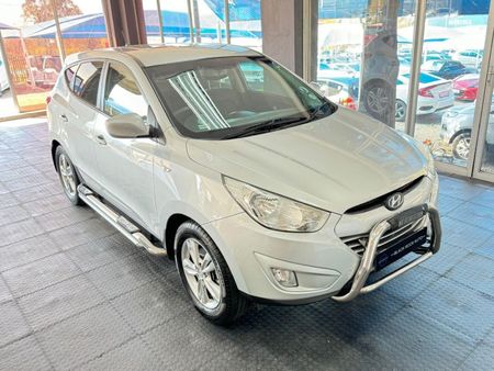 2012-Hyundai-ix35-20-GLS-Executive_1