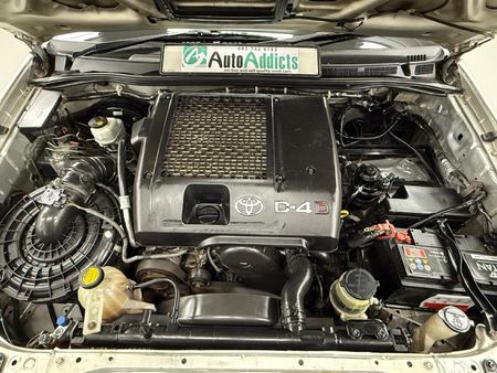 2010-Toyota-Fortuner-30-D-4D-Raised-Body-4x4_10