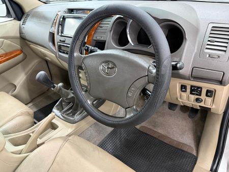 2010-Toyota-Fortuner-30-D-4D-Raised-Body-4x4_7