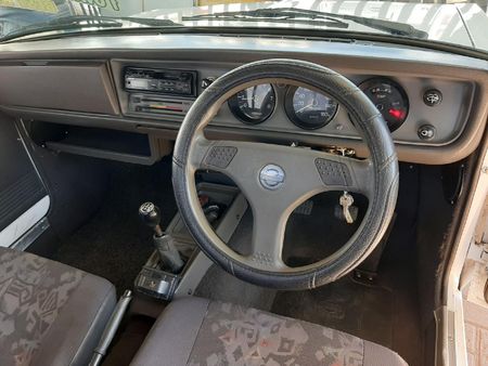 1998-Nissan-1400-Champ_10