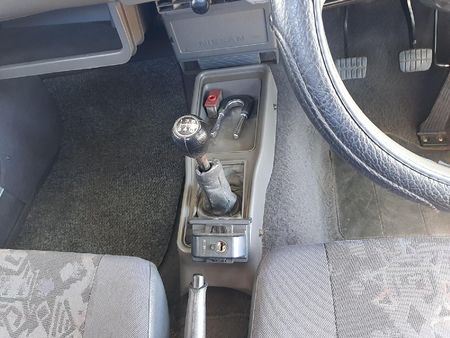 1998-Nissan-1400-Champ_13