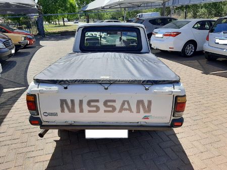 1998-Nissan-1400-Champ_4