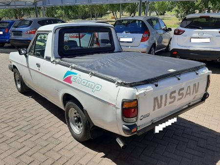 1998-Nissan-1400-Champ_5