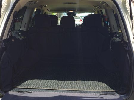 2020-Toyota-Land-Cruiser-200-45-D-V8-VX-R-Auto_11