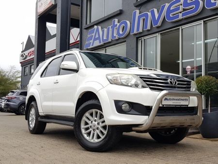 2014-Toyota-Fortuner-25-D-4D-Raised-Body_0