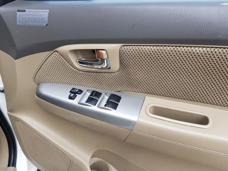 2014-Toyota-Fortuner-25-D-4D-Raised-Body_9