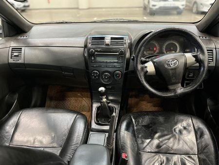 2010-Toyota-Corolla-13-Professional_9