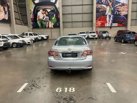 2010-Toyota-Corolla-13-Professional_12