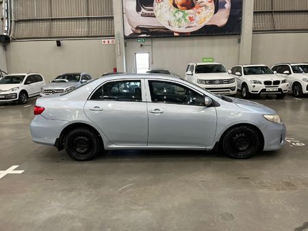 2010-Toyota-Corolla-13-Professional_1
