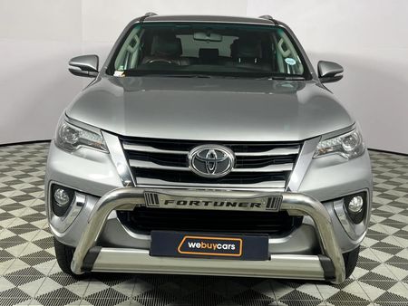 2018-Toyota-Fortuner-28-GD-6-Raised-Body_12