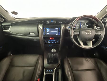 2018-Toyota-Fortuner-28-GD-6-Raised-Body_1