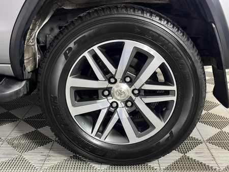 2018-Toyota-Fortuner-28-GD-6-Raised-Body_6