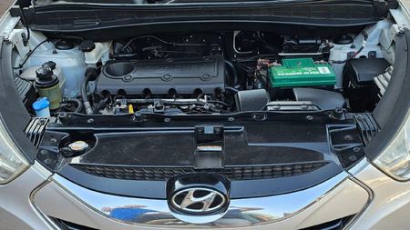 2010-Hyundai-ix35-20-GLS-Executive-Auto_11