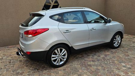 2010-Hyundai-ix35-20-GLS-Executive-Auto_3