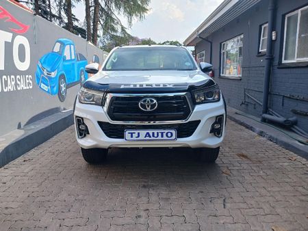 2019-Toyota-Hilux-24-GD-6-Raised-Body-SRX-Auto-Double-Cab_1