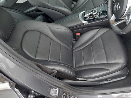 2018-Mercedes-Benz-C-Class-C220D-AMG-Line-Auto_9