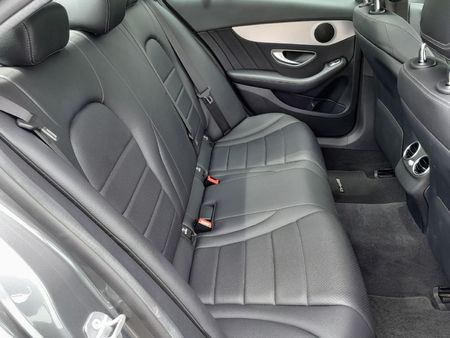 2018-Mercedes-Benz-C-Class-C220D-AMG-Line-Auto_11
