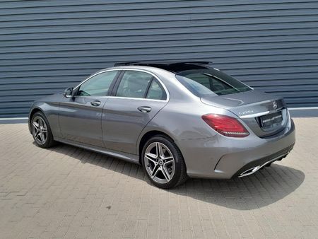 2018-Mercedes-Benz-C-Class-C220D-AMG-Line-Auto_5